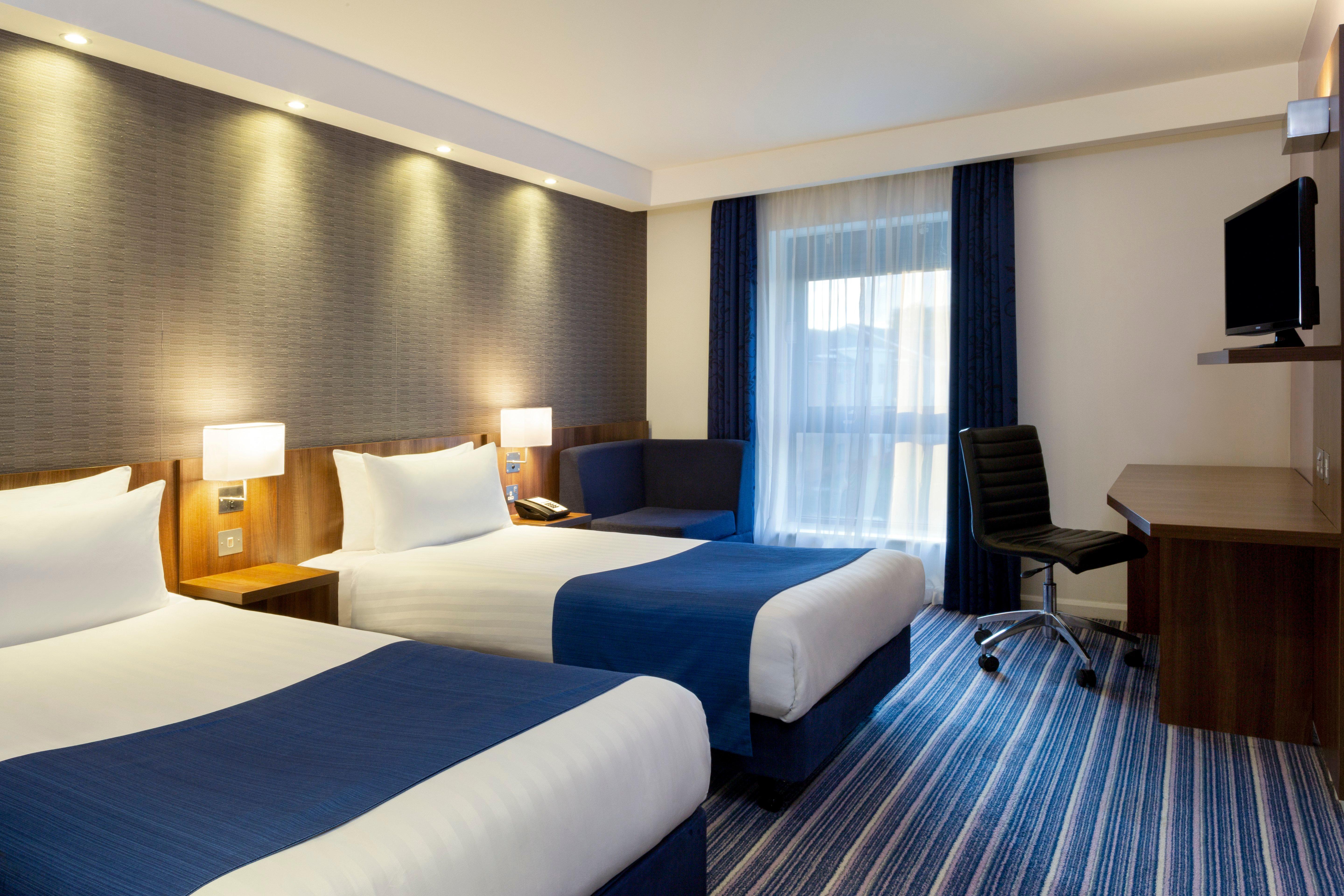 Holiday Inn Express Dunstable, An Ihg Hotel Eksteriør bilde