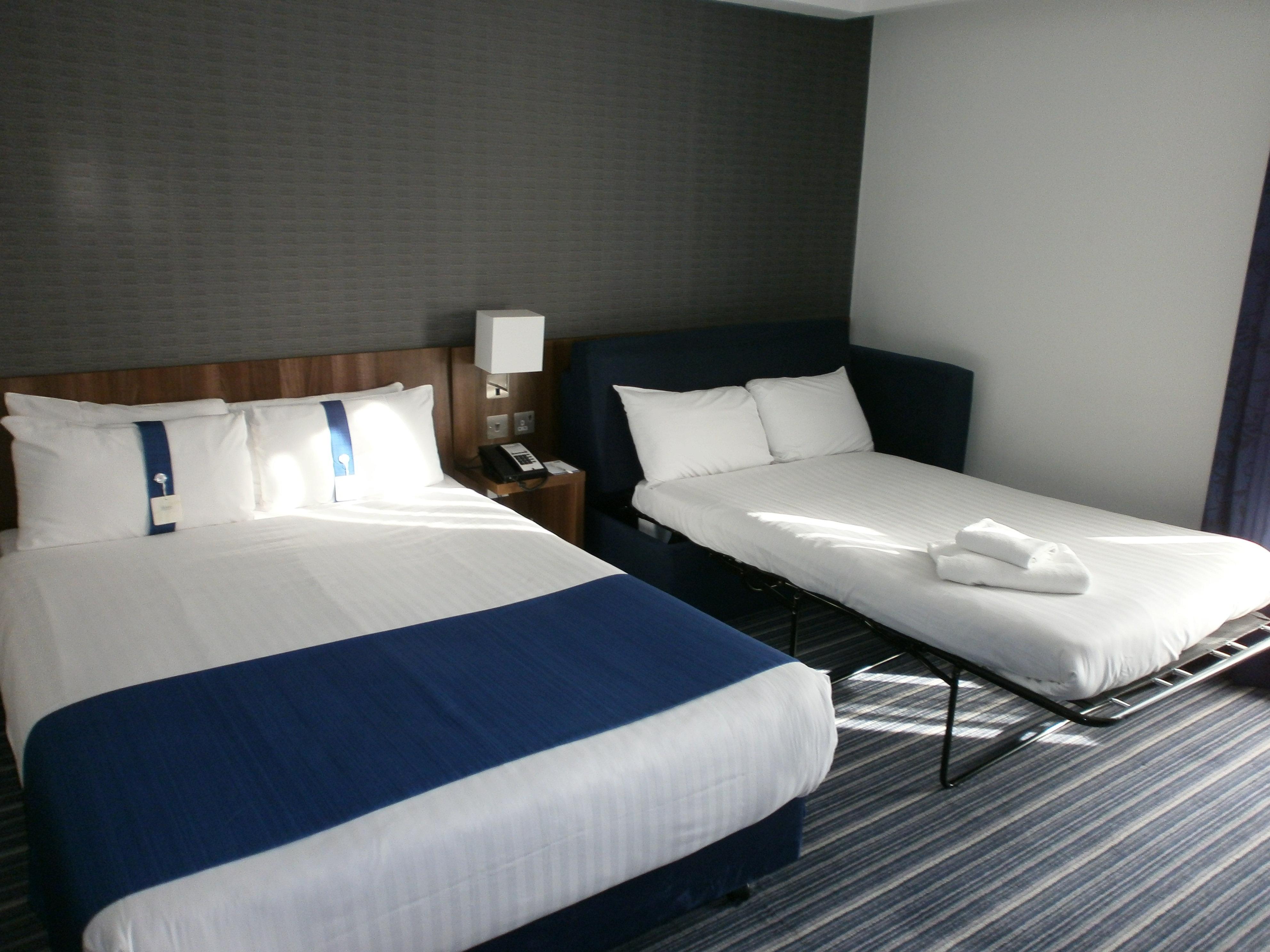 Holiday Inn Express Dunstable, An Ihg Hotel Eksteriør bilde