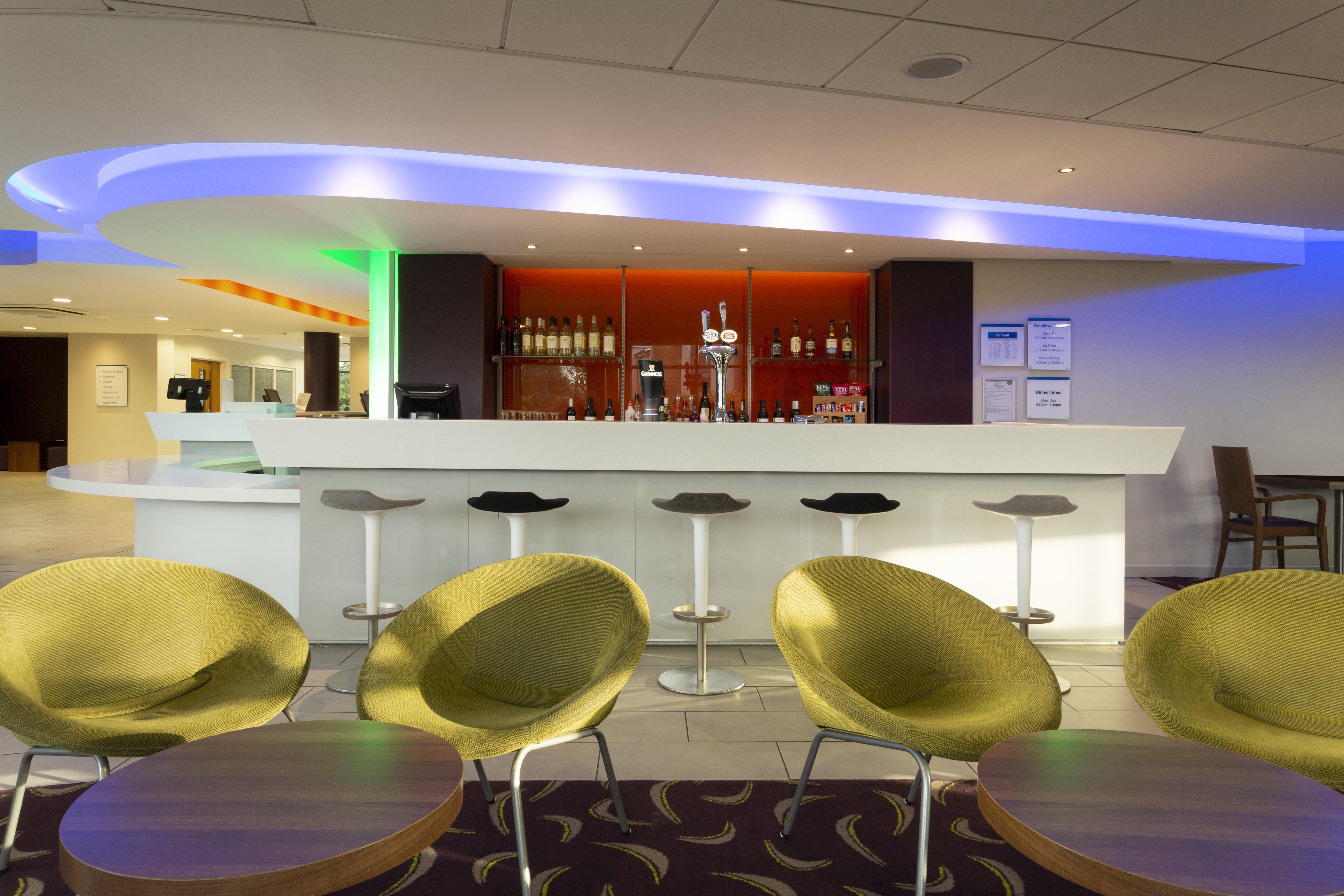 Holiday Inn Express Dunstable, An Ihg Hotel Eksteriør bilde
