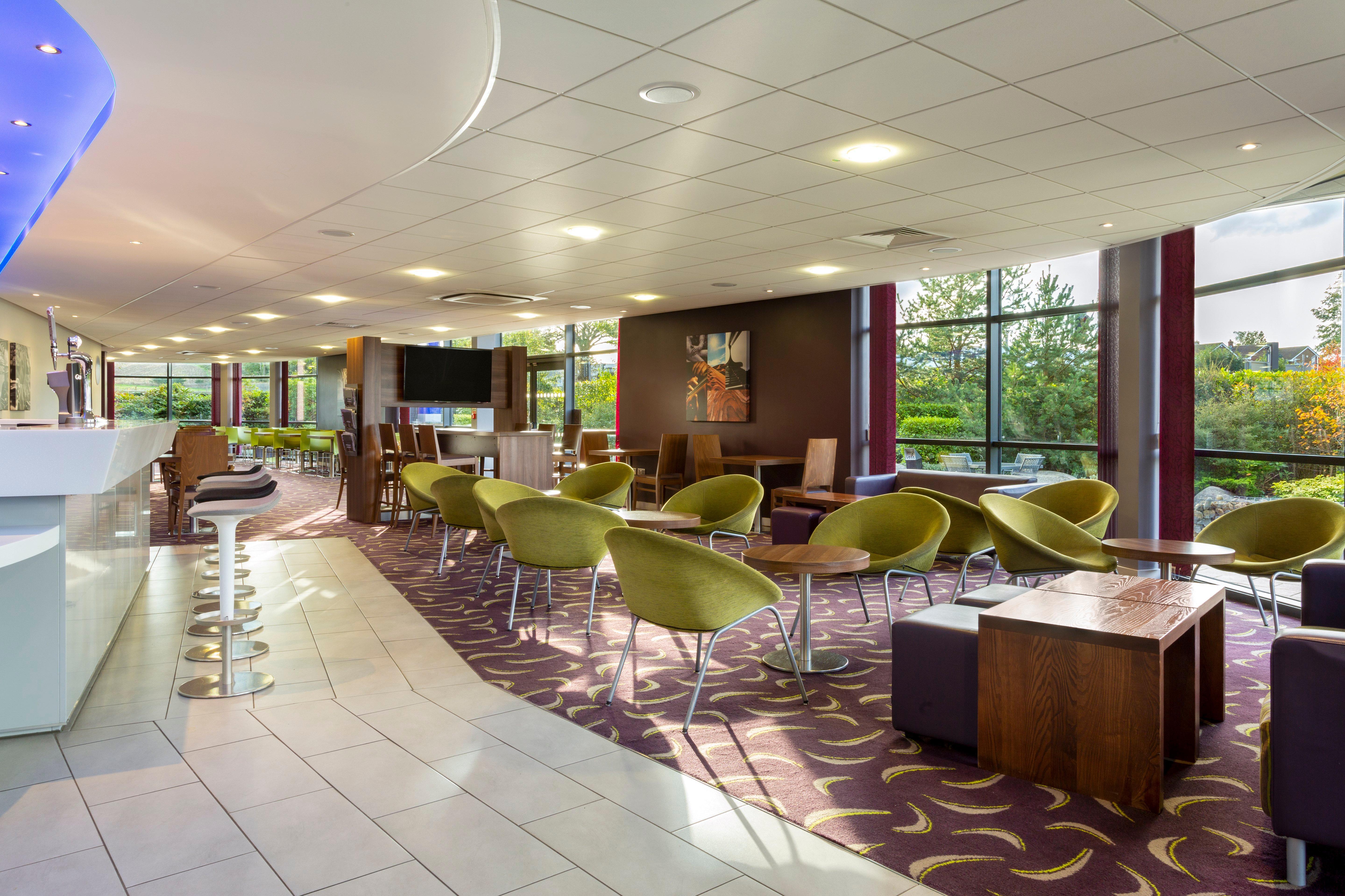 Holiday Inn Express Dunstable, An Ihg Hotel Eksteriør bilde