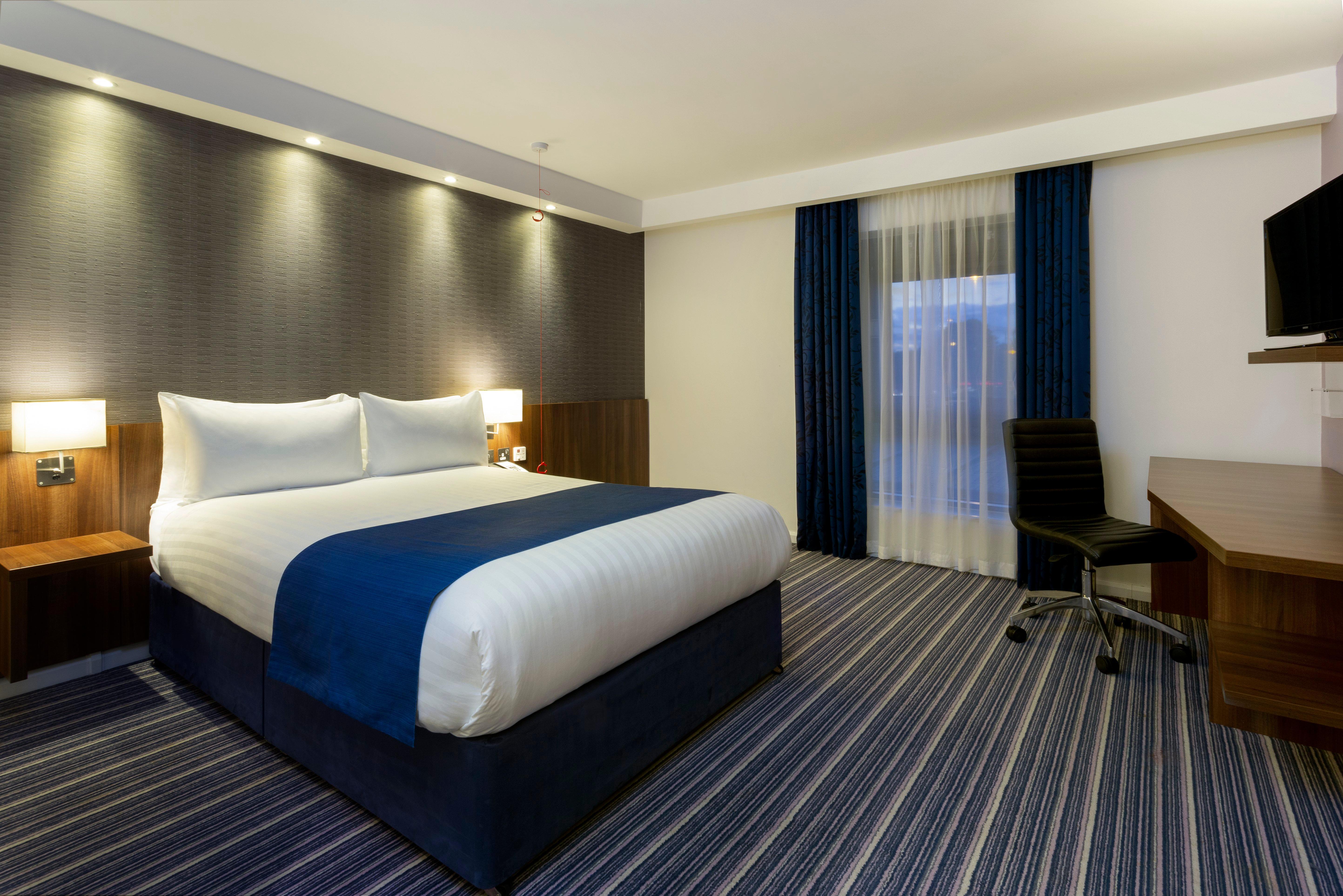 Holiday Inn Express Dunstable, An Ihg Hotel Eksteriør bilde