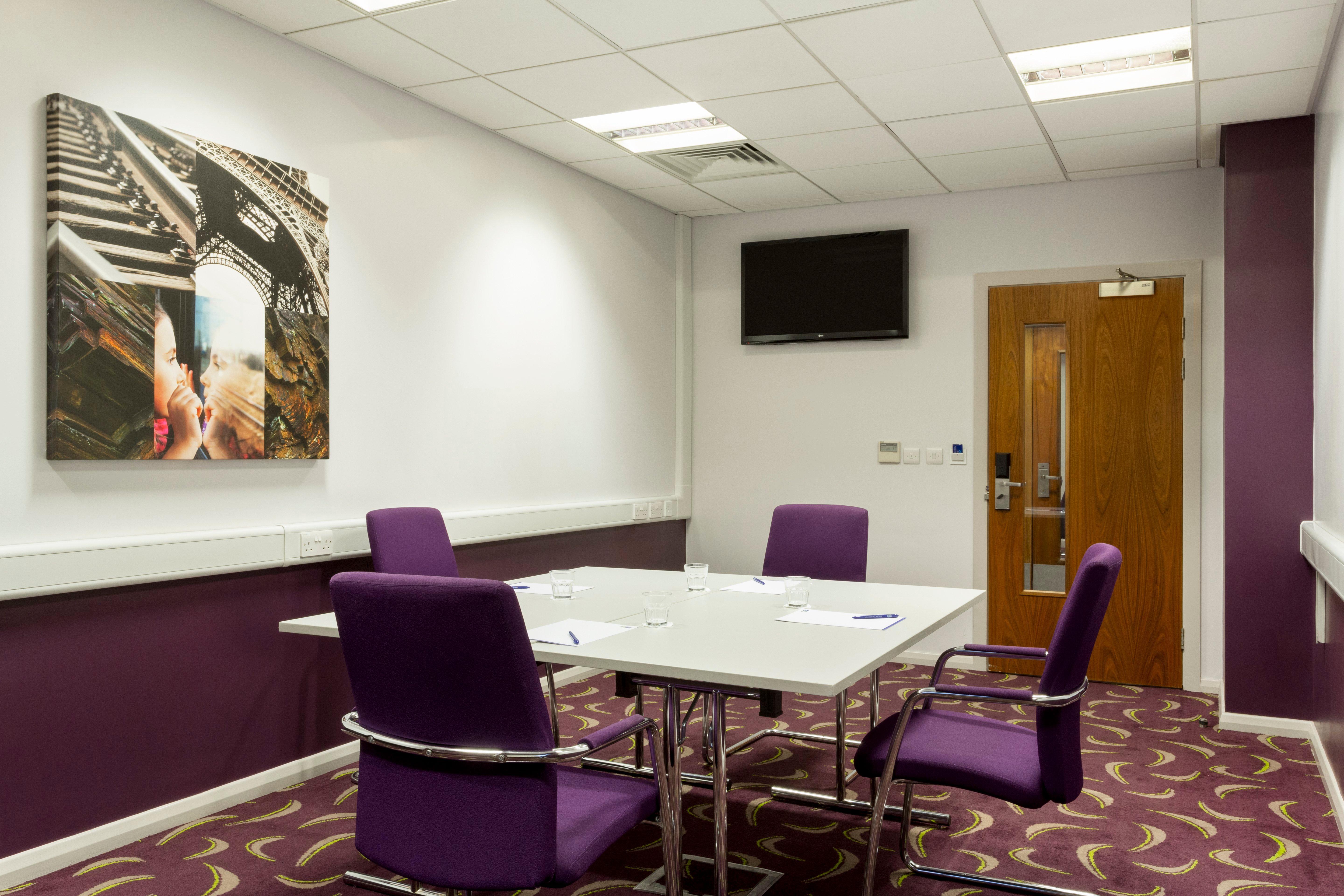 Holiday Inn Express Dunstable, An Ihg Hotel Eksteriør bilde