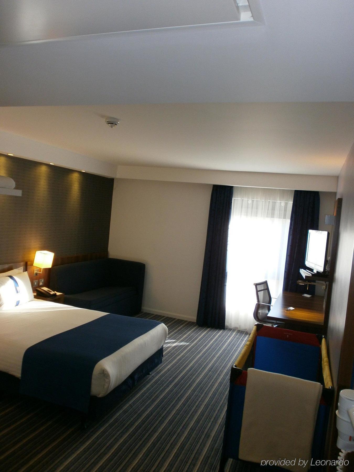 Holiday Inn Express Dunstable, An Ihg Hotel Eksteriør bilde