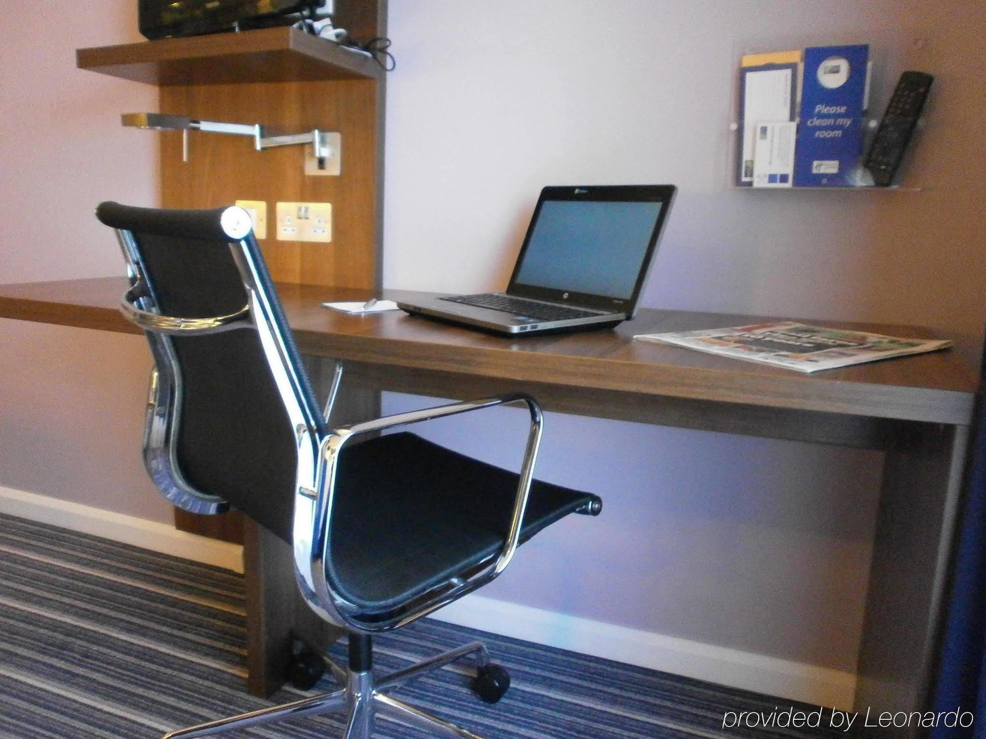Holiday Inn Express Dunstable, An Ihg Hotel Eksteriør bilde